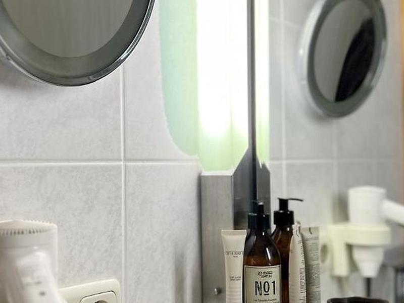 D463504A6E21F735A595D890D4C19400