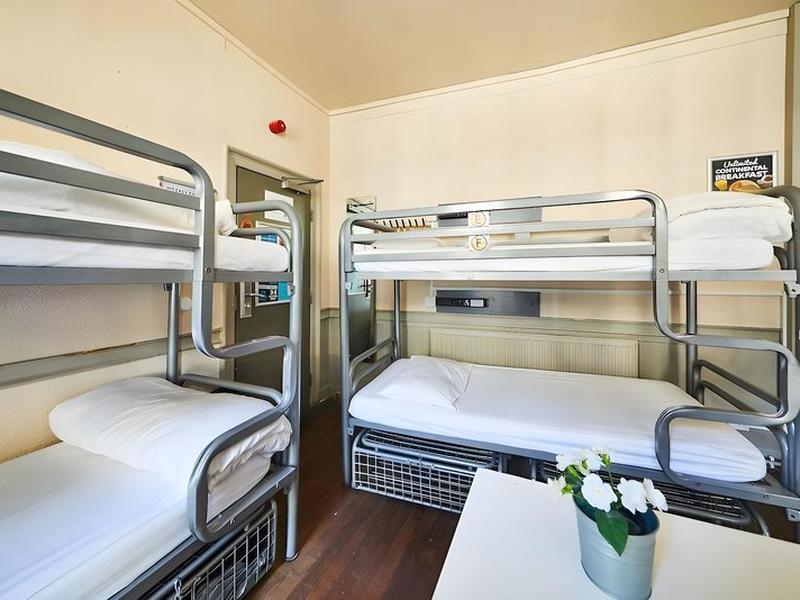 99D88E944AEA12990418F5EFDE703F2C