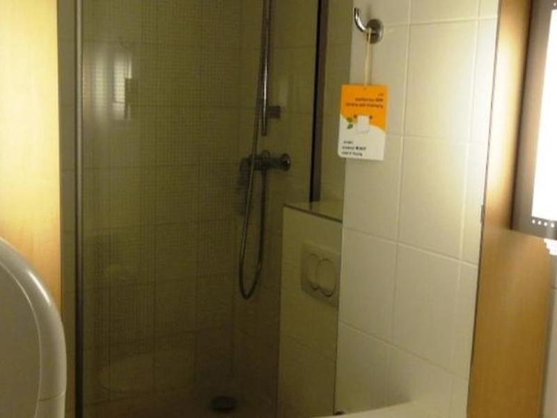 903EA3A6FE21D39C68E26716B278F38F