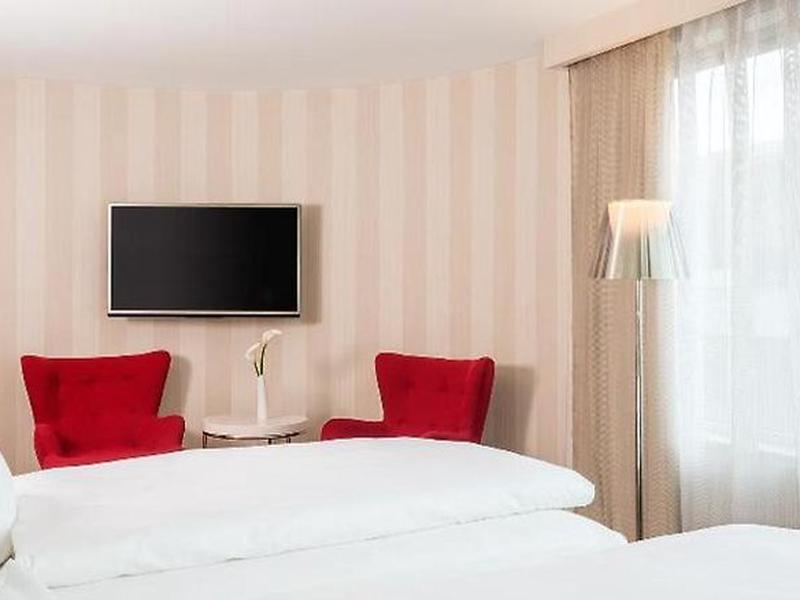 5D2C91481F2BBA3D0D21693816F964BF