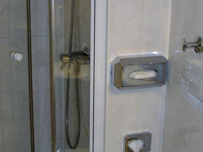 44C4E1C4A7EE0F4EB9BDDF04B668F98F