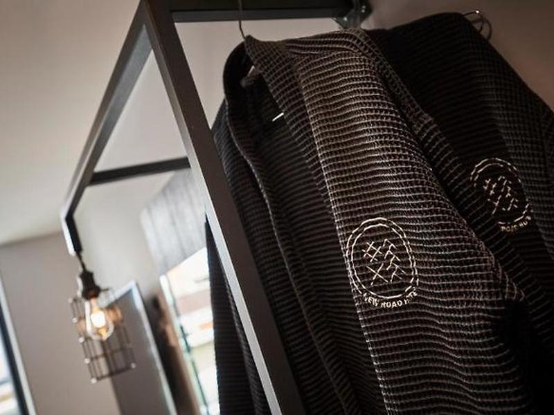 5D16CC0C53396EBEBB0D1DDA04158D3D