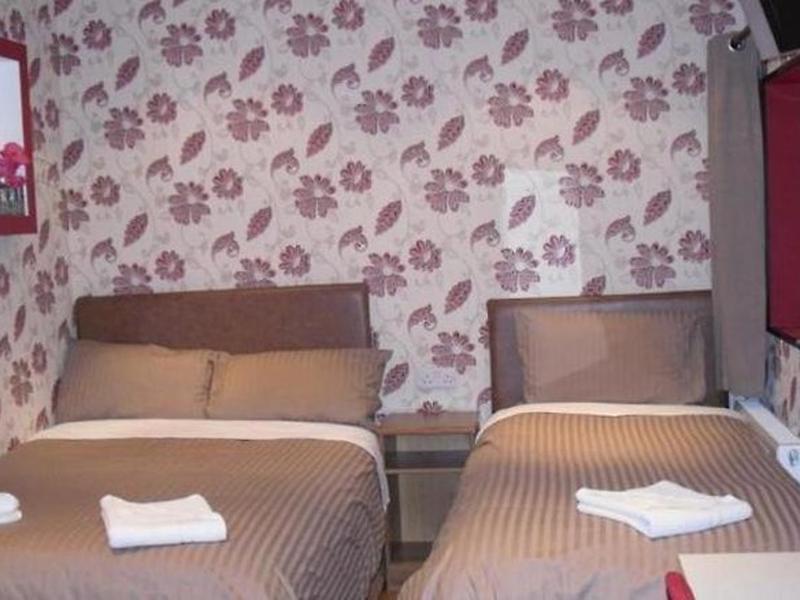 05CD2553F33881B9316D91BBD221AB35