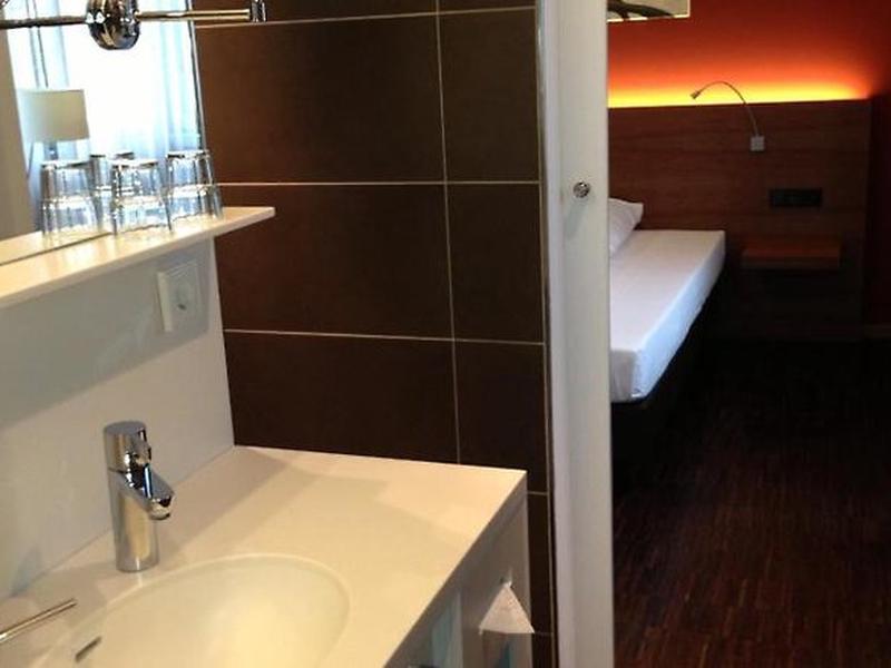 92B98D3C867A75344B207912B901424B