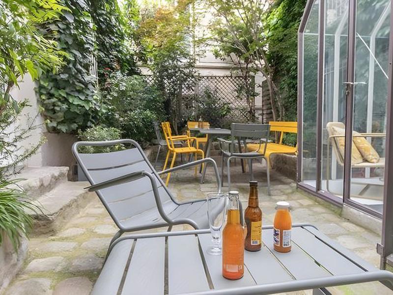 1B0B885A2C4BAB95130DCA1C1B023113