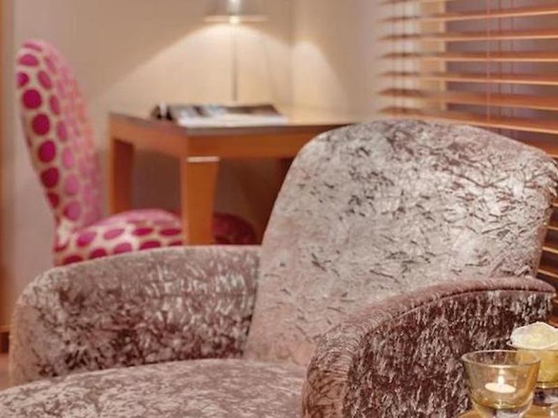 B64B65E5BBACC7819A2ED8E683DDDF0C