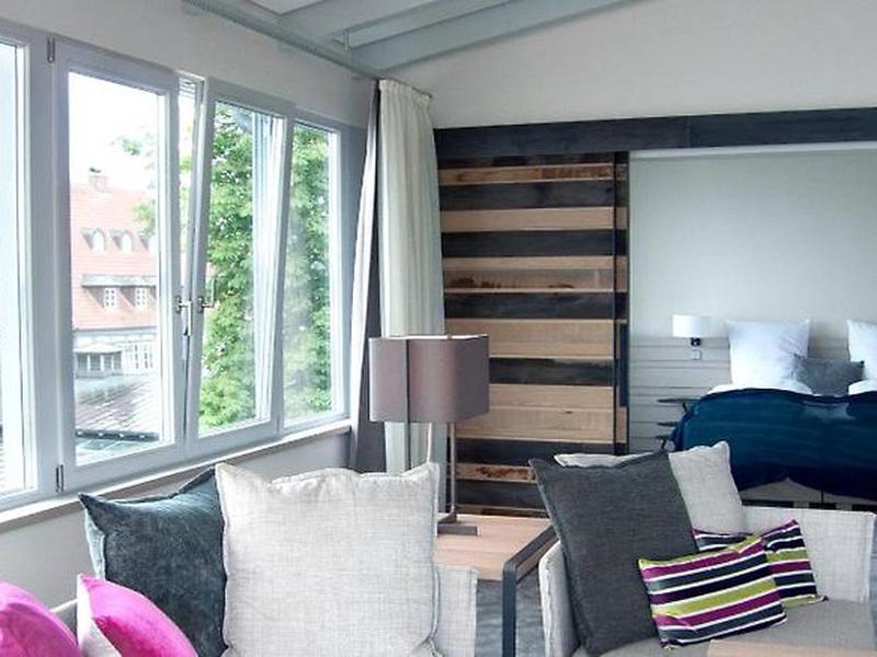 72D8571D4460748117F95F07C5B8497A