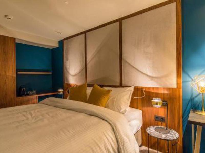 D827BD21CEC3A126146A8102CB5E9D03