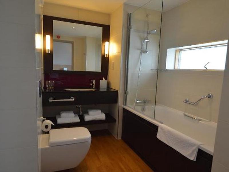 768657F91FE43ABF92CB9191C9735068