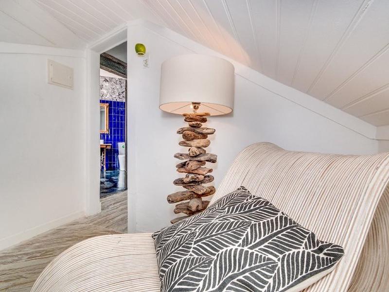 EF7726685C56C04BDB5ADE5576E9B4C4