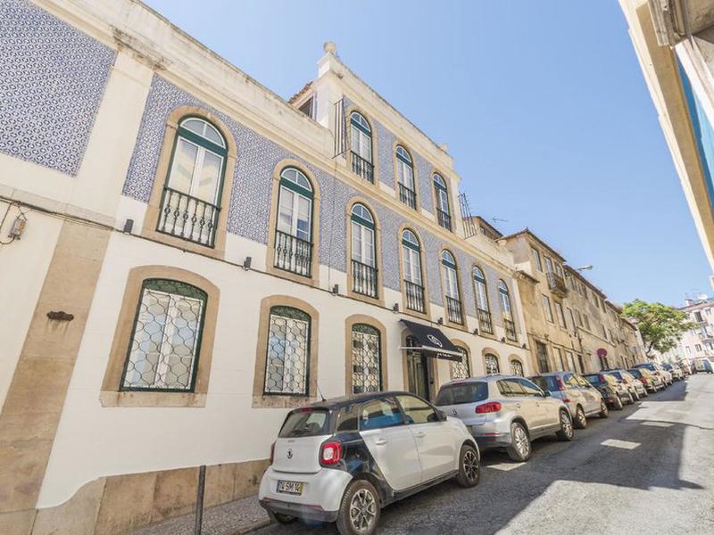 3951895D3165F909DBF513E5F321F10A