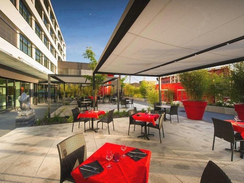 EF186AD8C33B0FF00D87167F6882E3D3