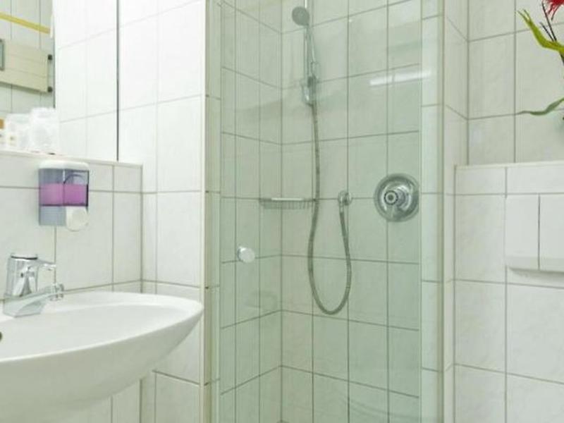 822D47FB9E9D0472350A3864F5189A75