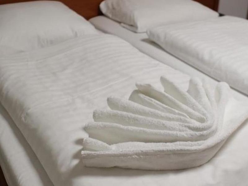 0916032D2624C36BA0406BA4CC2C4AE4