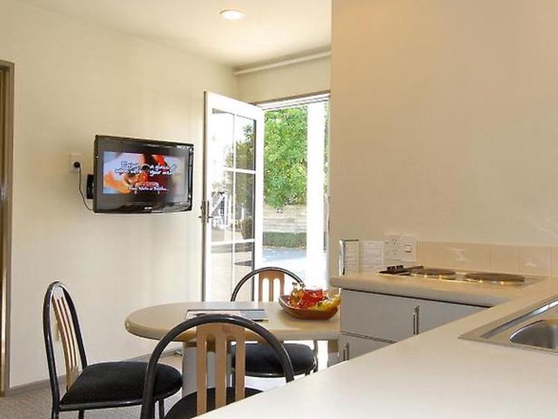 01C9C2E2FF330EA63CE77D6B6B0BAE77