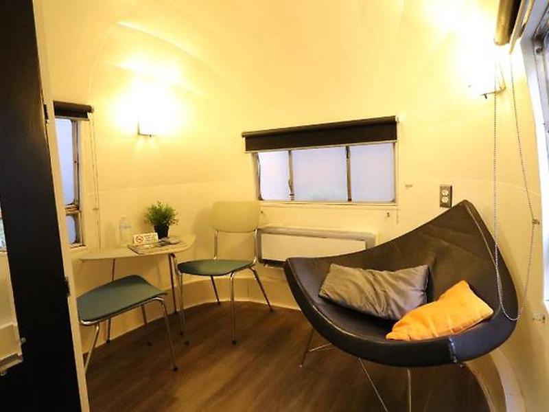 0719EED22987C8A804B836B7C05081D1