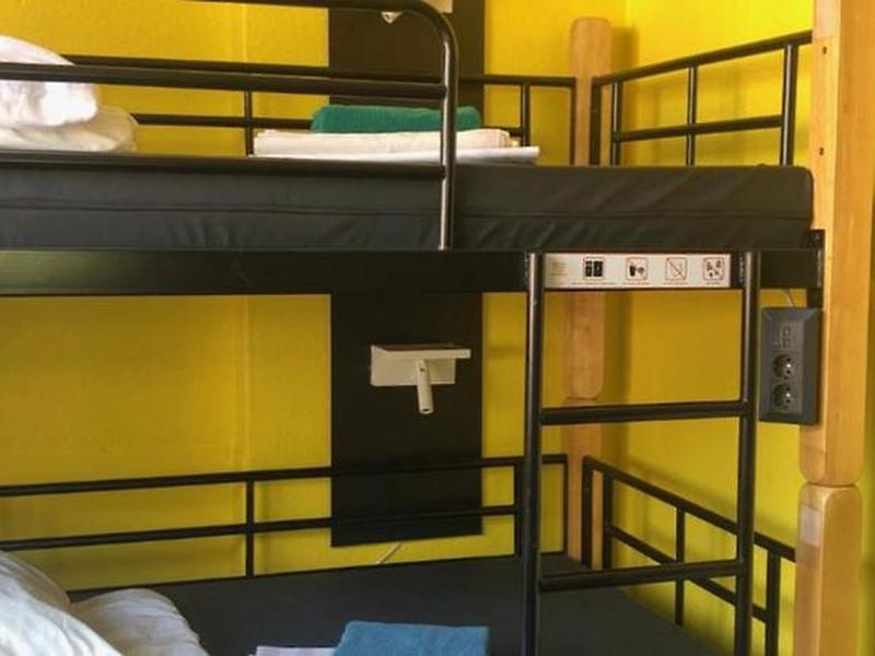 77E1317E82068AEEA8764C3CA0E0F53A