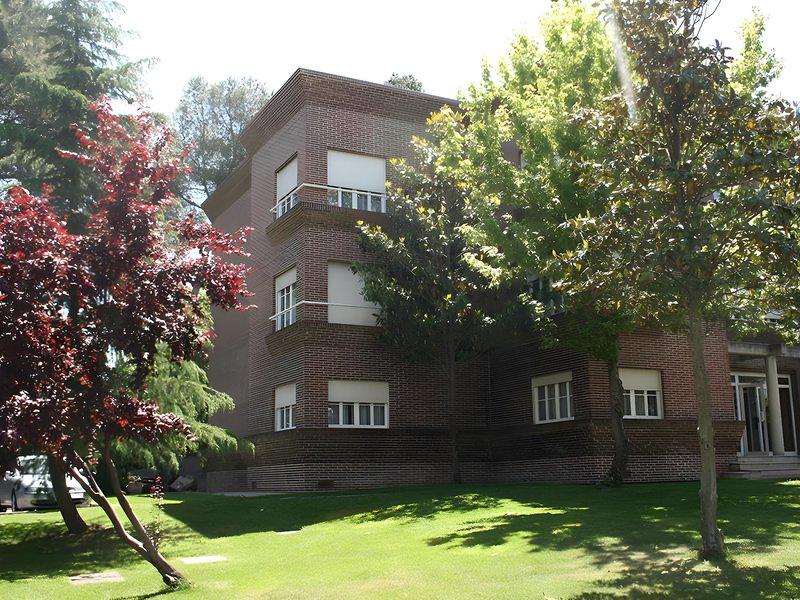 961915C1526880F2C81B1CF9A6481EF1