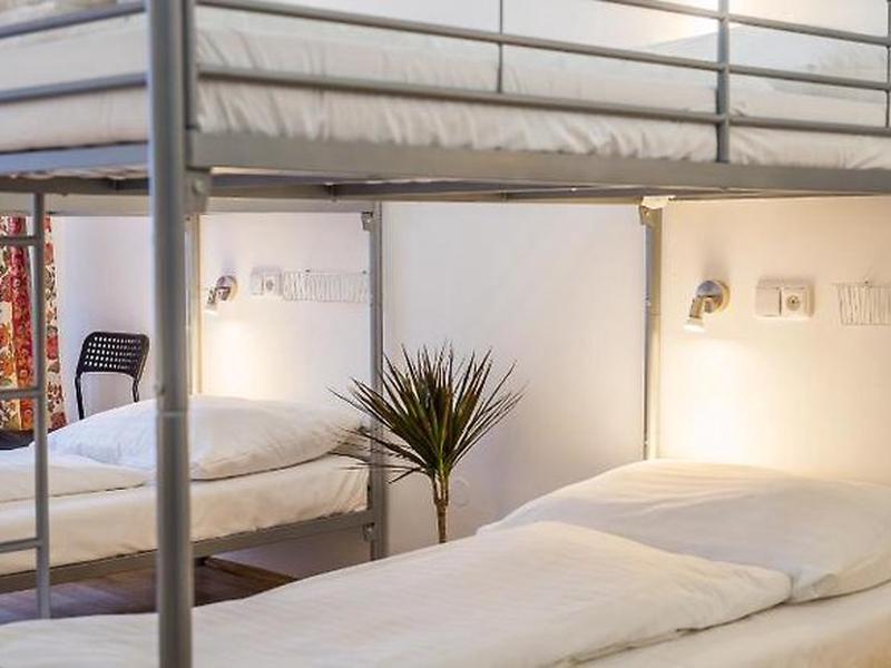 302716DC0320EED733992836E3CEA68E