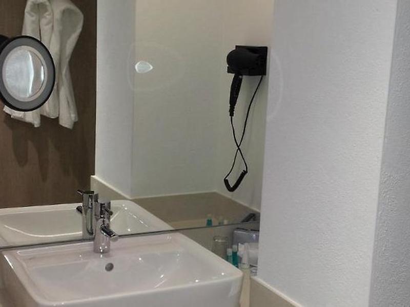 440866F207548A40172383273ED8DE93