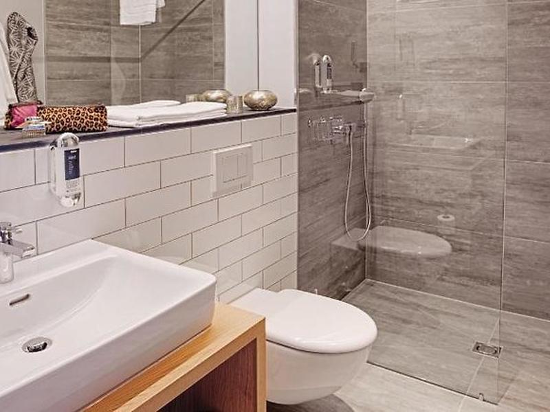 C449D07C562AFF09772286D533A4CB0A