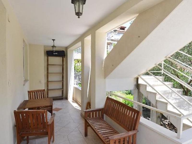 DBCEF76E81A73E89549B8D9A7122DB61