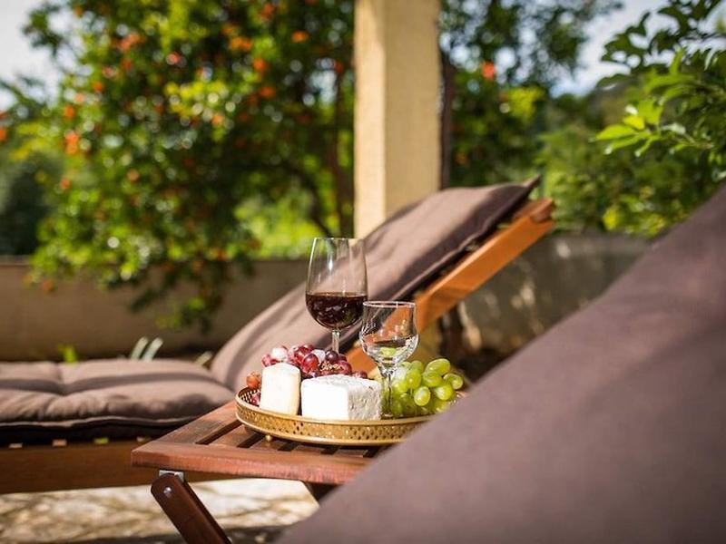 8B9F18739046AC52F6EC923D23FB5785