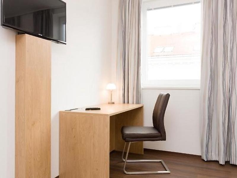 2F49175DA31E86630ED4B9003AD9933D