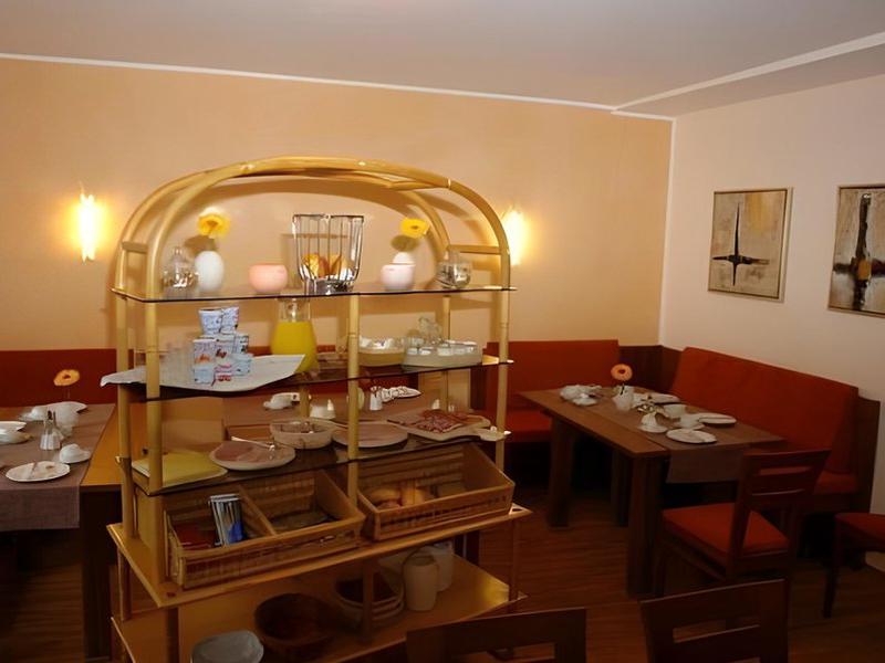 A63E44EC405E2F7D0377ACBA230D56FE