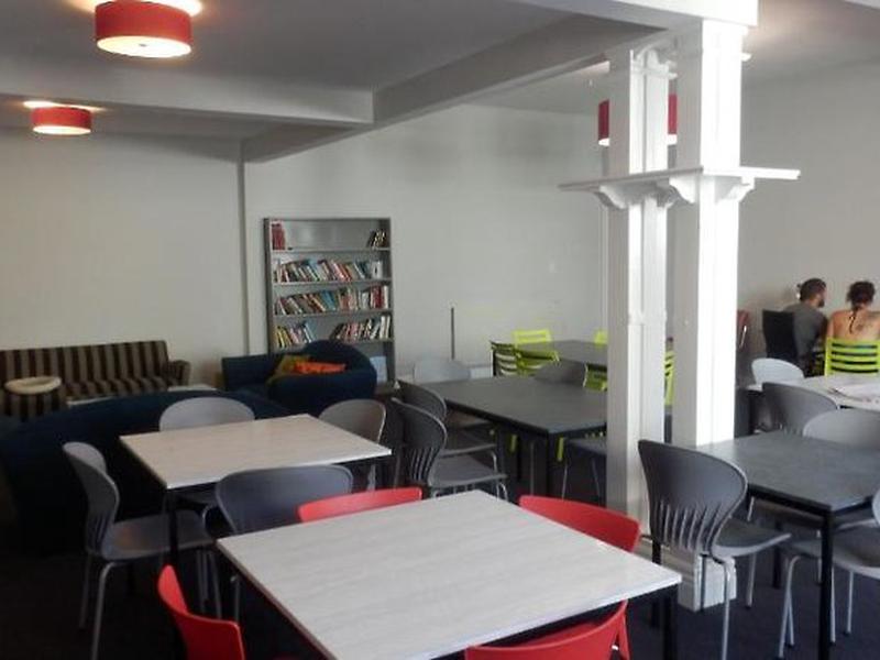 E311022A770B93991E1145377BE9B633