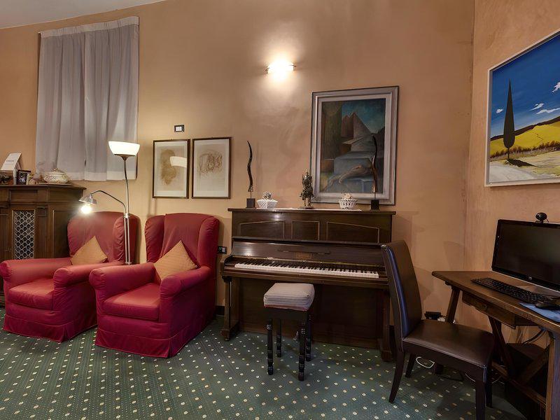 13CE4C548F253A0386BE1C62C570AFFA