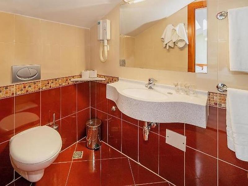 541AB0BE0093A8B82AC21BCFB1A49071