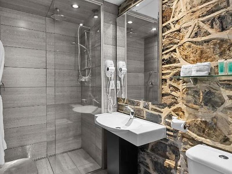 A29FC7B712F55899F37671ADA5376DFE