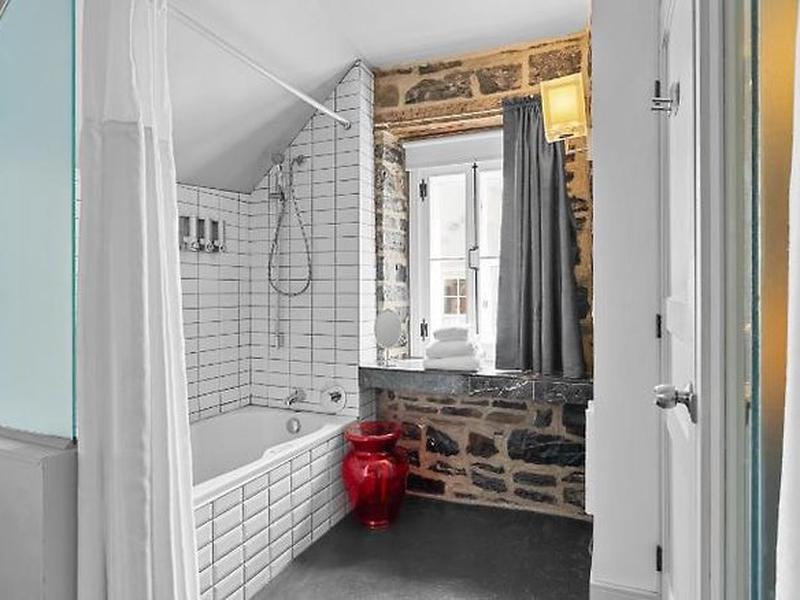 C193BD14FB80E6D6B77206E15C1FC0E1