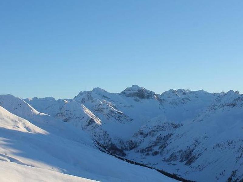 256B5A7F08DA2B9E182677622DF6D4FD