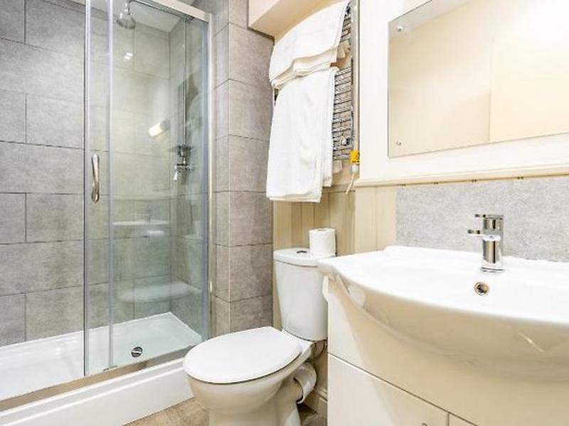 568460F77B0CDEAA77BC9E1864B9F6DE