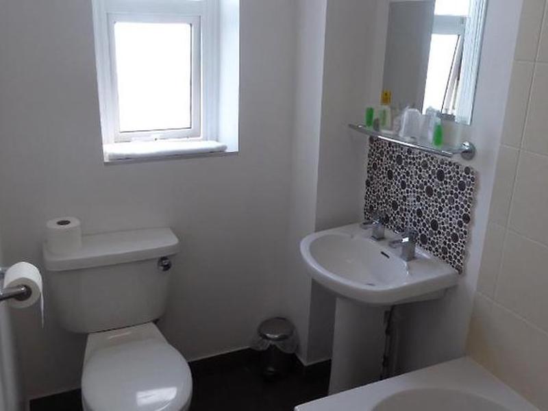 EFB3C4827925345A824E1114E53FEB44