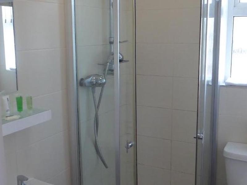 28C6D618E32C2AF43E07329D36C8A4B8