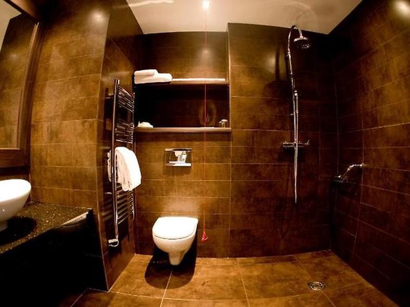 B8FD4C0C9A3C6B593AEEF4CA62C816B6