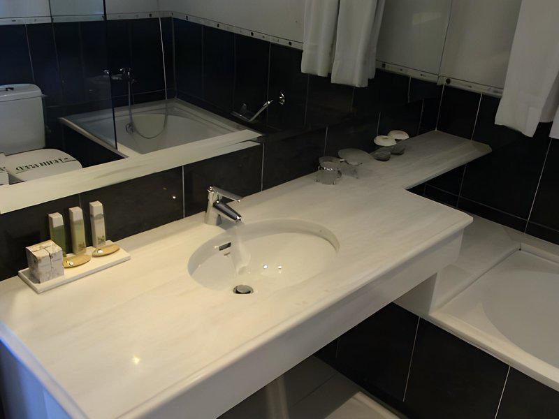 74FA4FB09D30CBE2A73FBC3C24F47B69