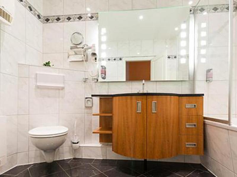 A02997618597C3B3352A5AFCAA685E26