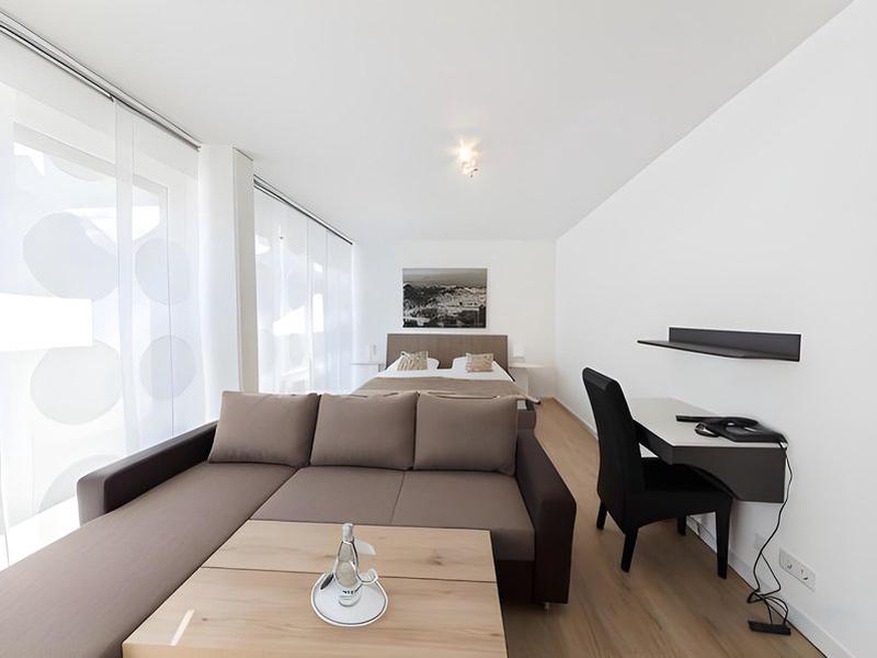 2475E59BE4A2A095C76A2001316620C2