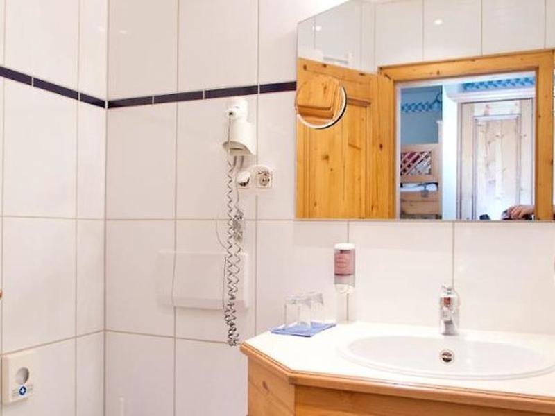 73D95D3E651F1B3CB8E60D0494292883