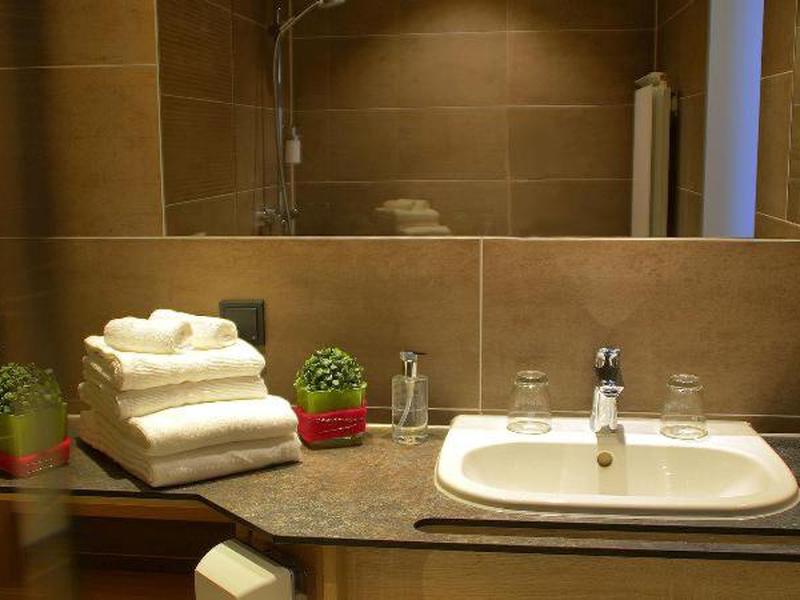 AF5E2EDD61AD811115F01FA7EC20C387