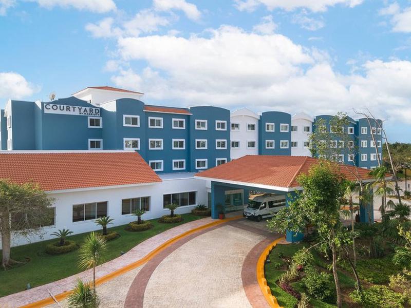 Courtyard by Marriott Cancun Airport