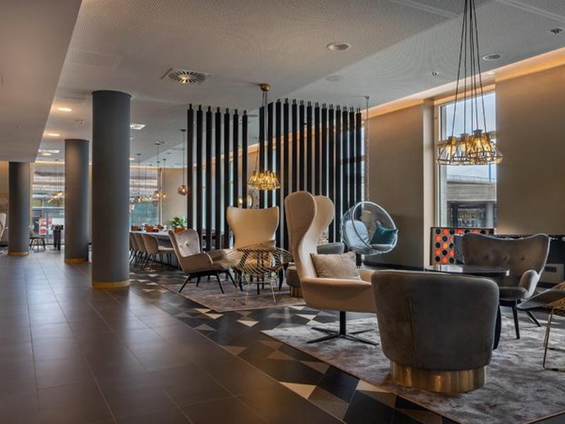 Holiday Inn - the niu, Ridge Halle Central Station by IHG