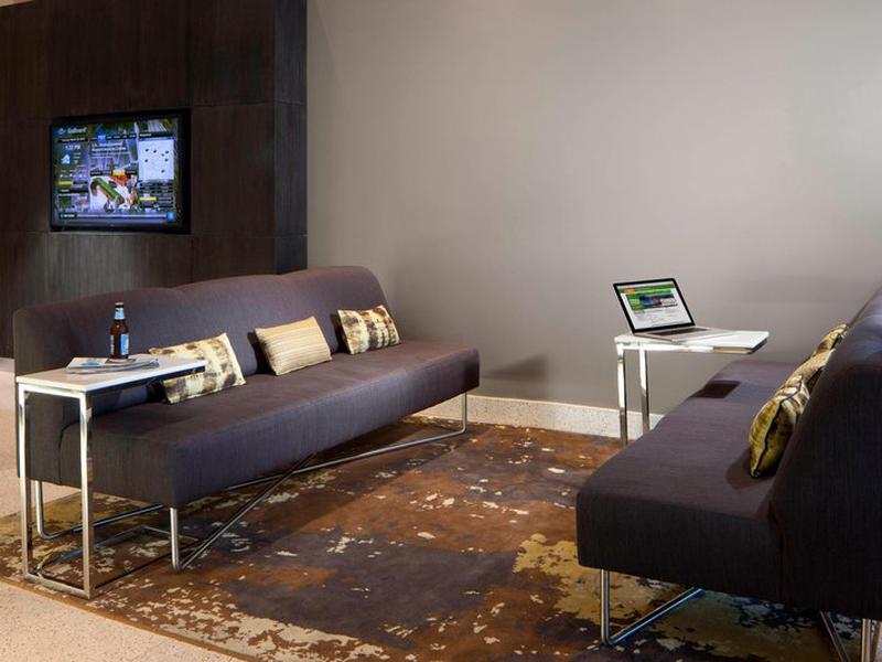 2CCD9EFCE368B70F0B876C028695A939