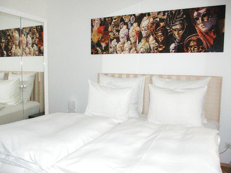 9208180B9D0977A6F24B382044CD4D4C