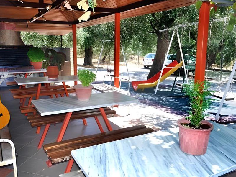 CCA6904F2117F4B966A5158B6B163F15