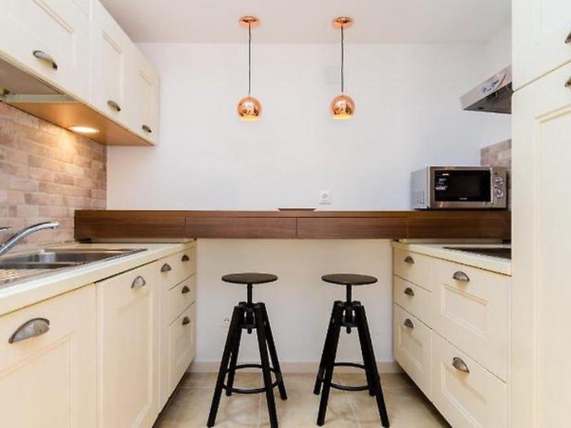 35F5B195794665FBFADA5F5CE668701F